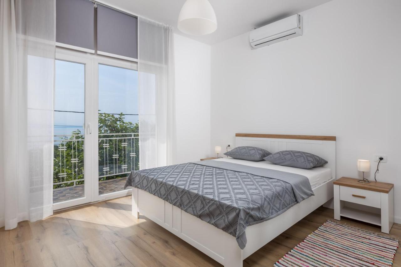 Apartment Div Laurana Esterno foto
